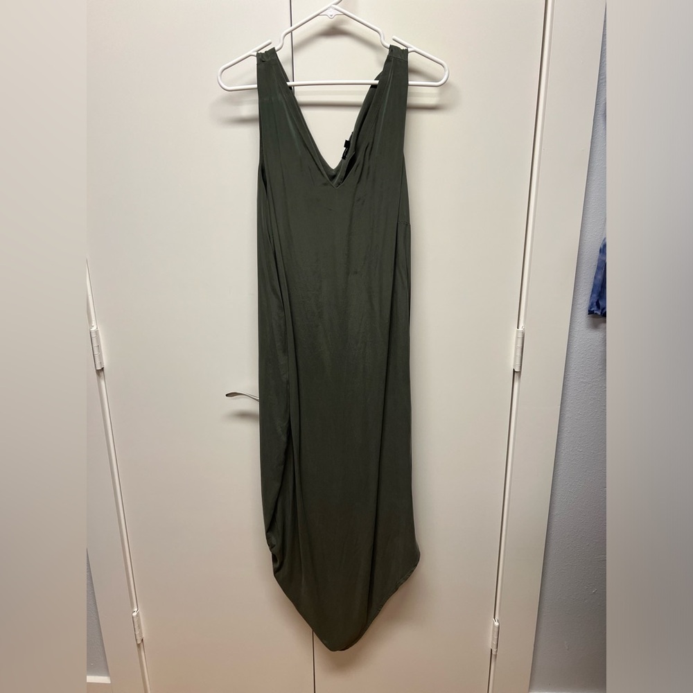 Universal Standard - Iconic Cooling Cupro Geneva V Tank Dress - Tarragon